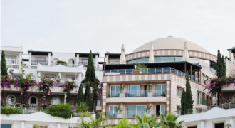 Single House Near, Cameroon